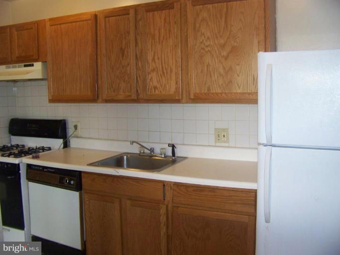 3842 Bel Pre Road, Unit 2 Silver Spring, MD 20906 - Photo 3 of 7 Kitchen