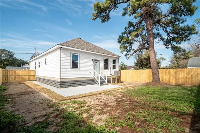 $305,000 | 2917 Palmetto Street, Chalmette, LA 70043