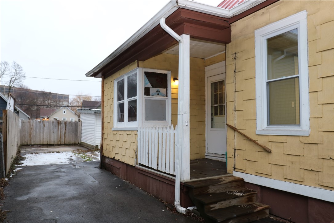 15 Princeton Street Rochester, NY 14605 - Photo 3 of 22