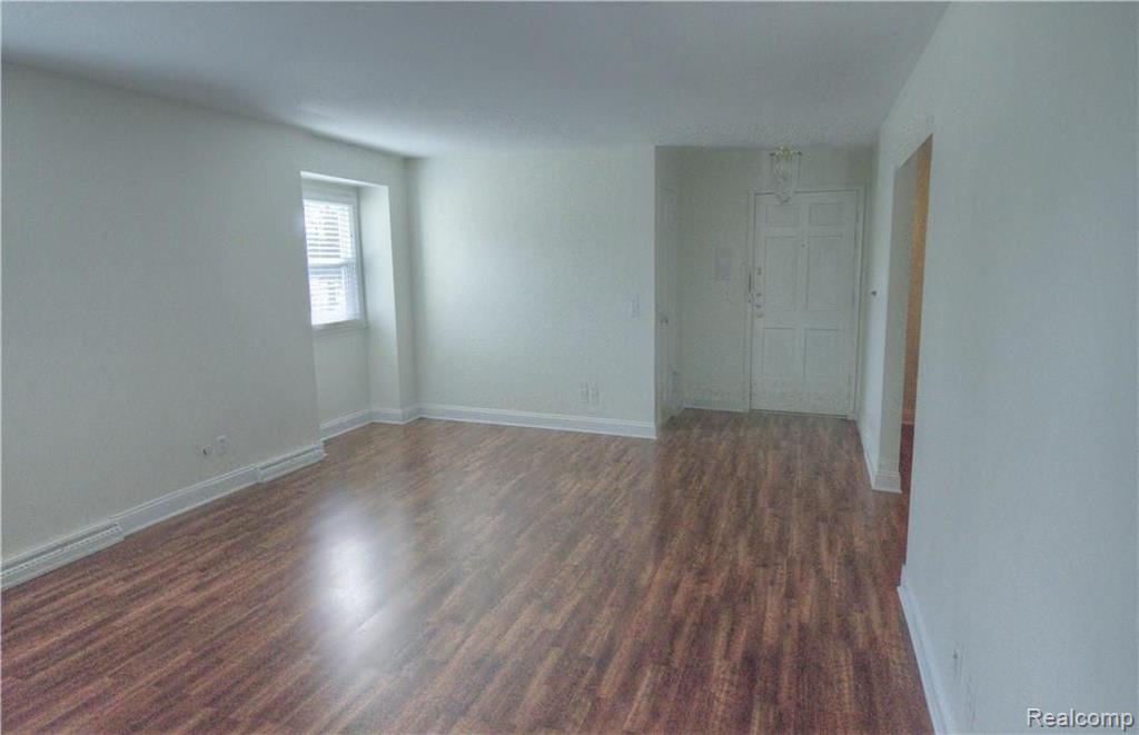 5325 Territorial Road Grand Blanc, MI 48439 - Photo 8 of 12