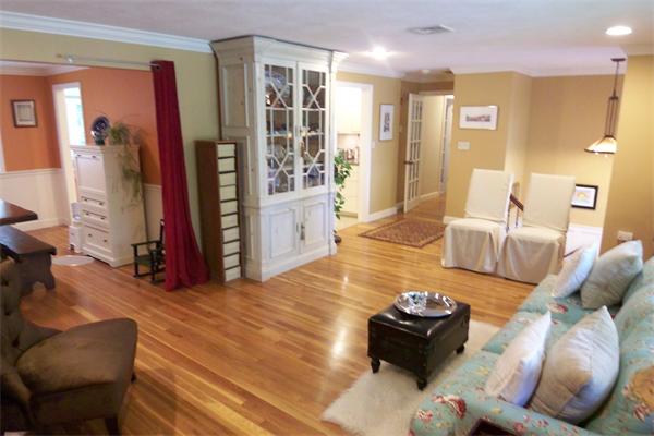 13 Maplewood Road Medfield, MA 02052 - Photo 4 of 30 Gallery Image 4