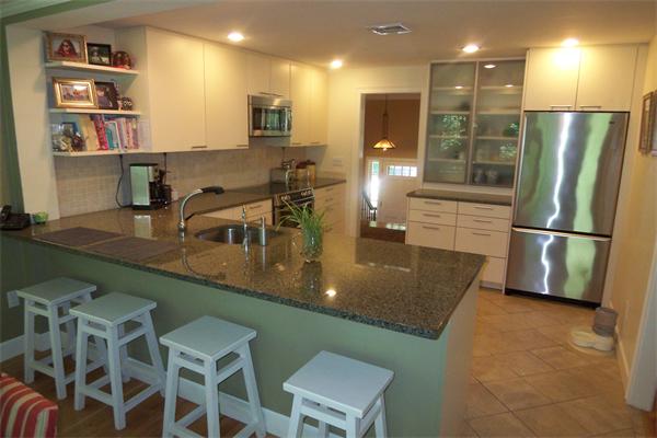 13 Maplewood Road Medfield, MA 02052 - Photo 6 of 30 Gallery Image 6