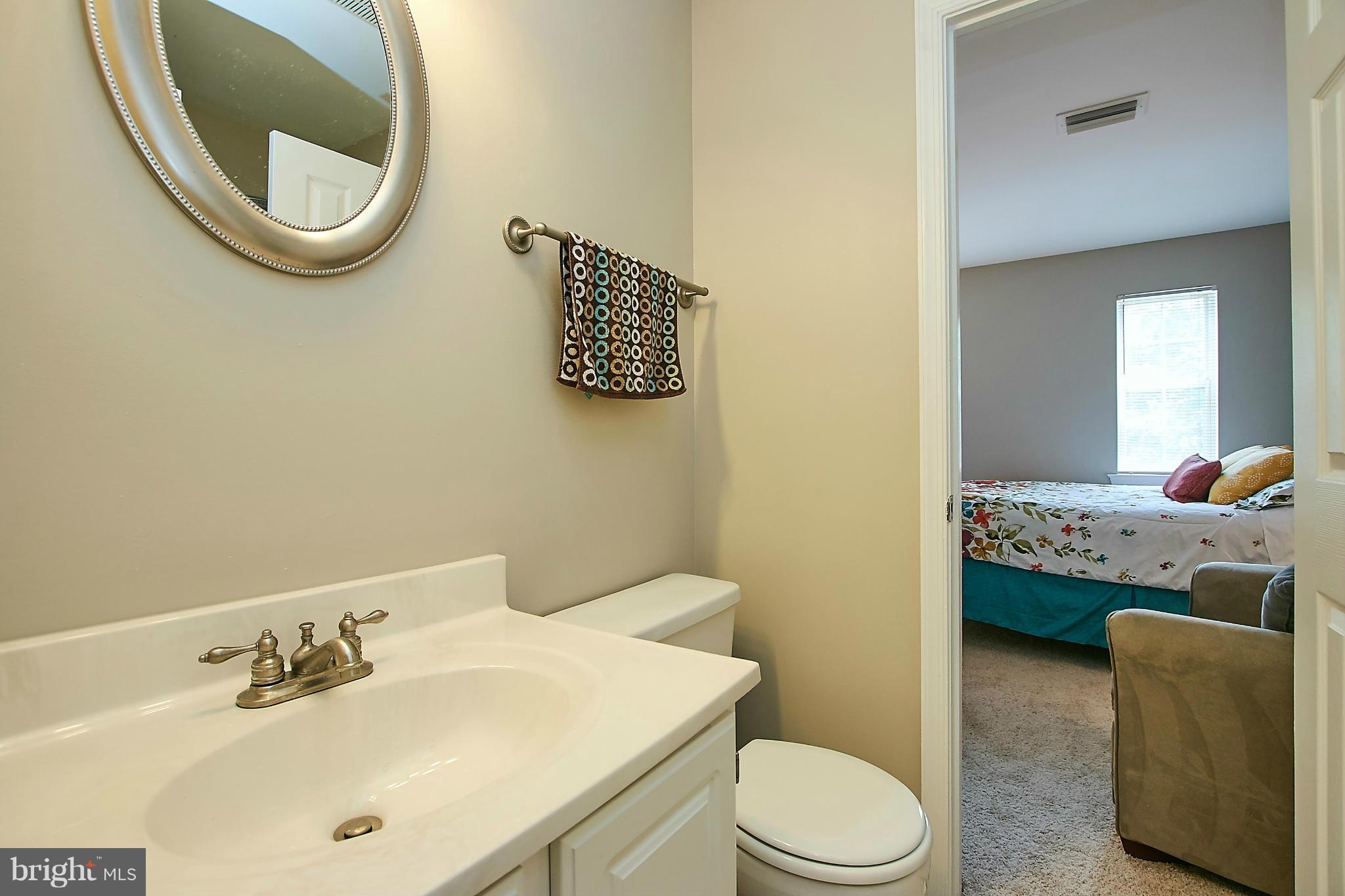 14901 Rydell Road, Unit 203 Centreville, VA 20121 - Photo 20 of 24 Bath