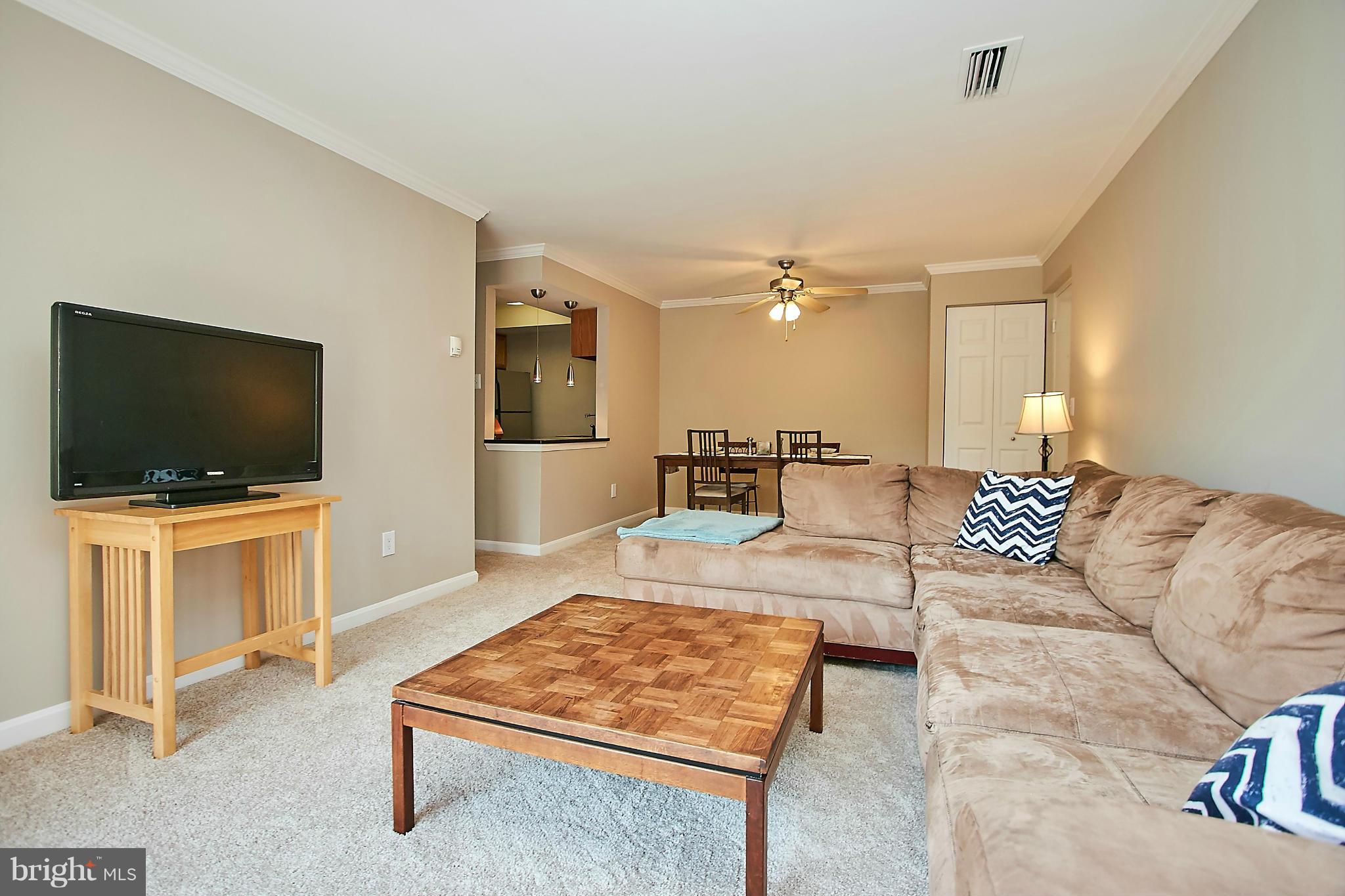 14901 Rydell Road, Unit 203 Centreville, VA 20121 - Photo 7 of 24 Living Room