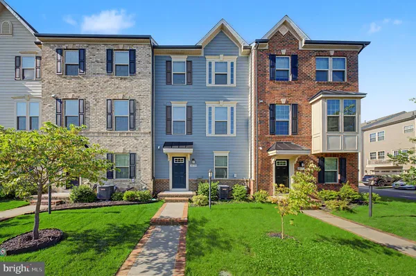 $555,000 | 18109 Red Cedar Road, Dumfries, VA 22026