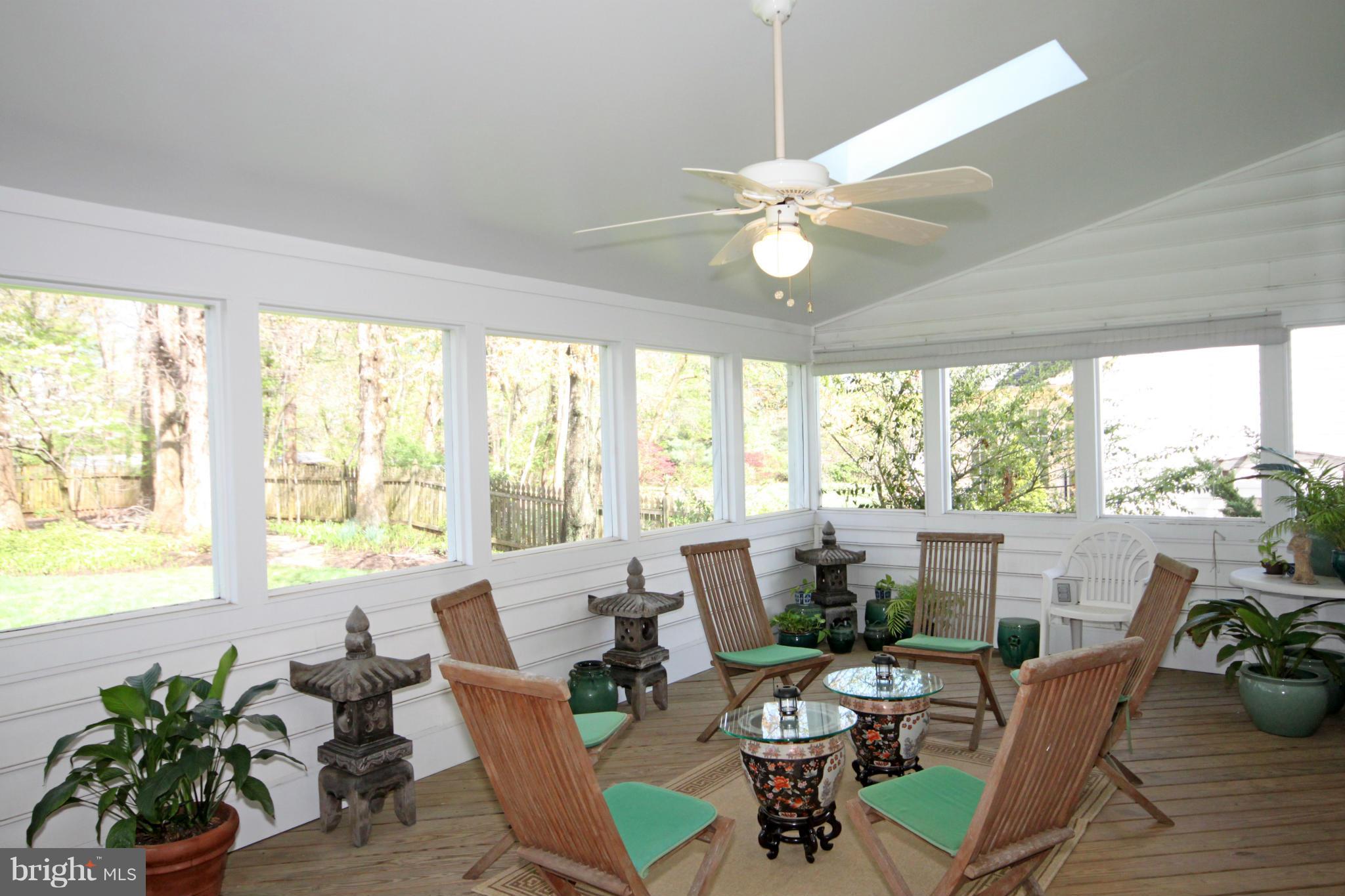 4032 Hunt Road Fairfax, VA 22032 - Photo 14 of 30 Sun Room