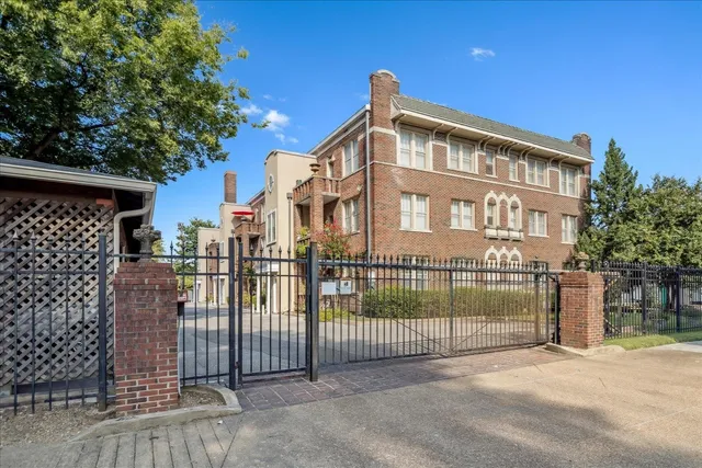 a view of a large building