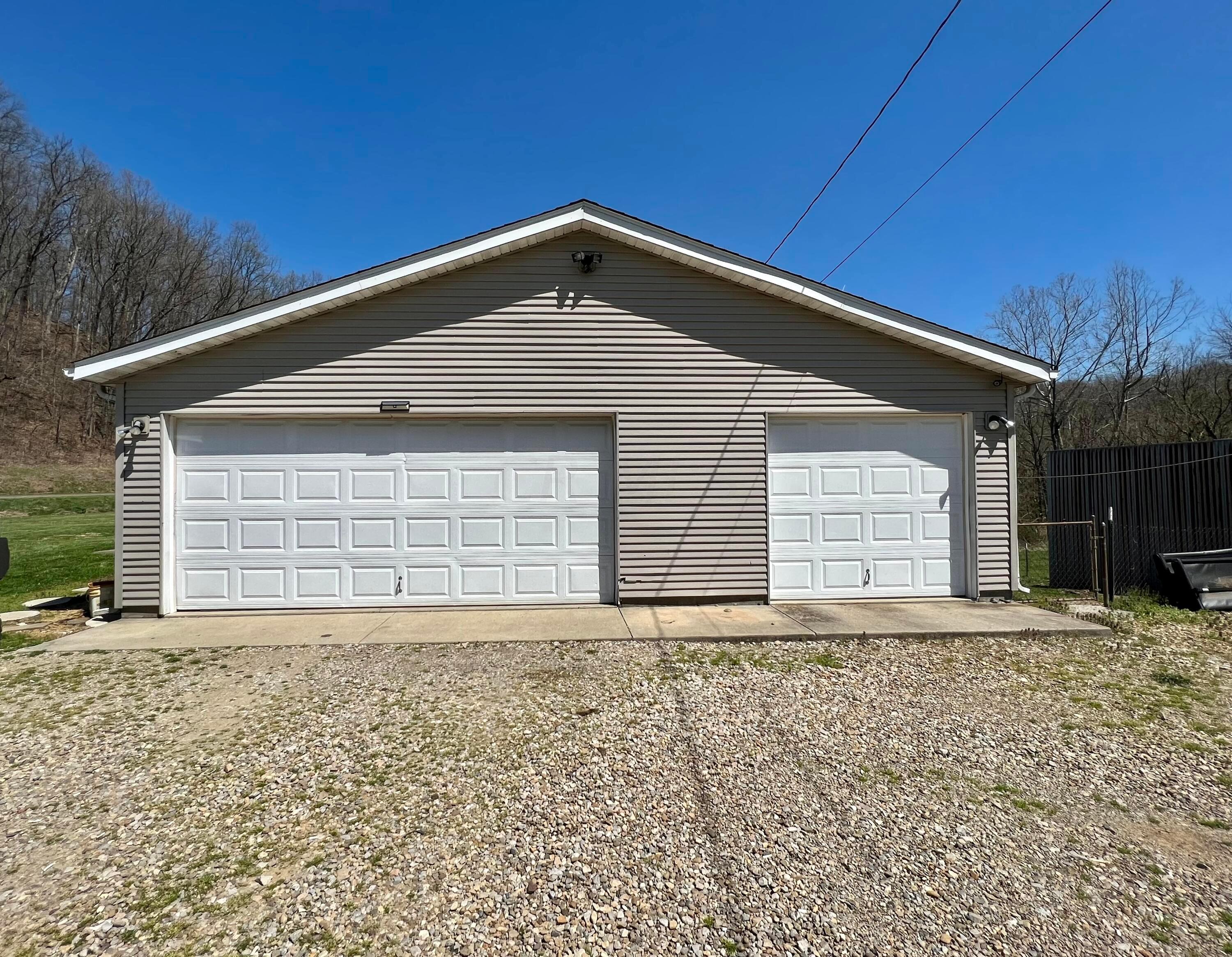 13144 Jobes Road Northeast Newark, OH 43055 - Photo 2 of 15 C8A52C3D-198A-4AF9-968C-A188ED5DAE6F
