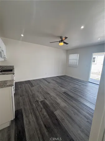 $1,600 | 419 West 5th Street, Unit A, Long Beach, CA 90802