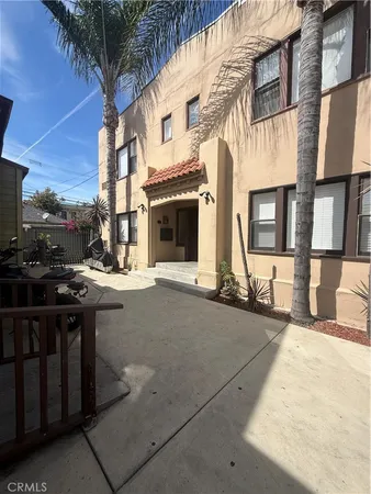 $1,600 | 419 West 5th Street, Unit A, Long Beach, CA 90802