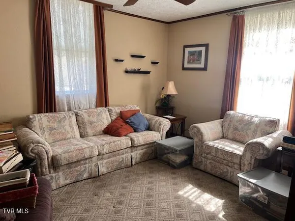 $115,099 | 221 5th Street Northwest, Coeburn, VA 24230