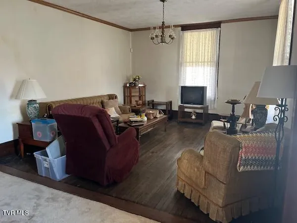 $115,099 | 221 5th Street Northwest, Coeburn, VA 24230