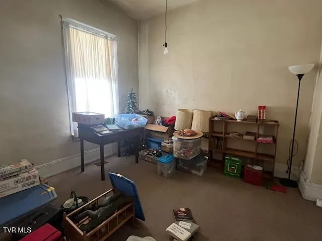 $130,000 | 221 5th Street Northwest, Coeburn, VA 24230