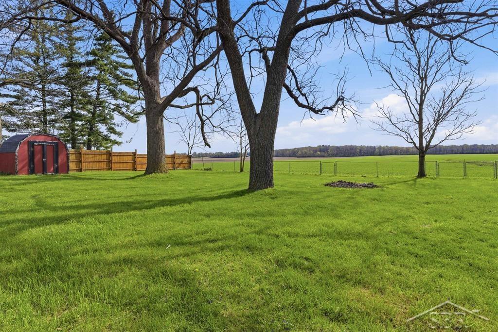 5800 North Hope Road Hope, MI 48628 - Photo 5 of 25 Gallery Image 5