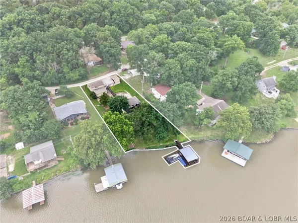 $339,000 | 73 Cliff House Acres Circle, Camdenton, MO 65020