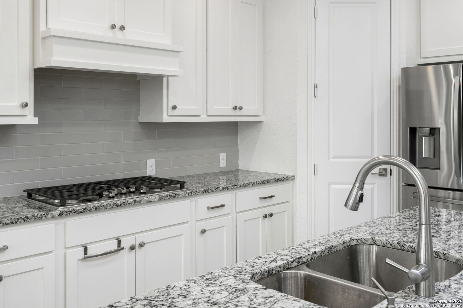 25802 Madison Ranch San Antonio, TX 78255 - Photo 14 of 45