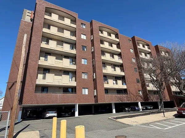 $525,000 | 39 Parlin Street, Unit 203, Everett, MA 02149
