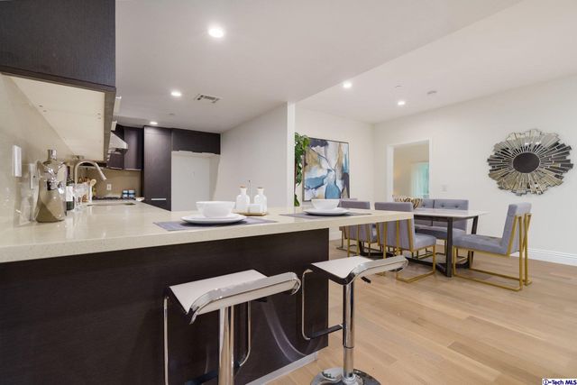 $739,000 | 2939 Leeward Avenue, Unit 215, Los Angeles, CA 90005