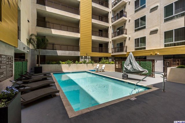 $739,000 | 2939 Leeward Avenue, Unit 215, Los Angeles, CA 90005