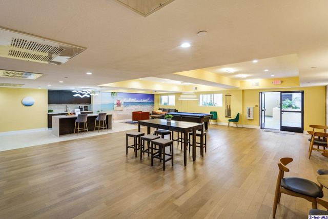 $739,000 | 2939 Leeward Avenue, Unit 215, Los Angeles, CA 90005