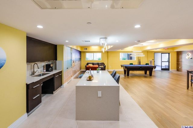$739,000 | 2939 Leeward Avenue, Unit 215, Los Angeles, CA 90005