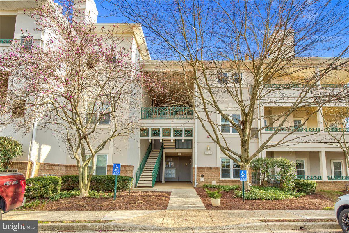 12024 Taliesin Place, Unit 16 Reston, VA 20190 - Photo 1 of 35
