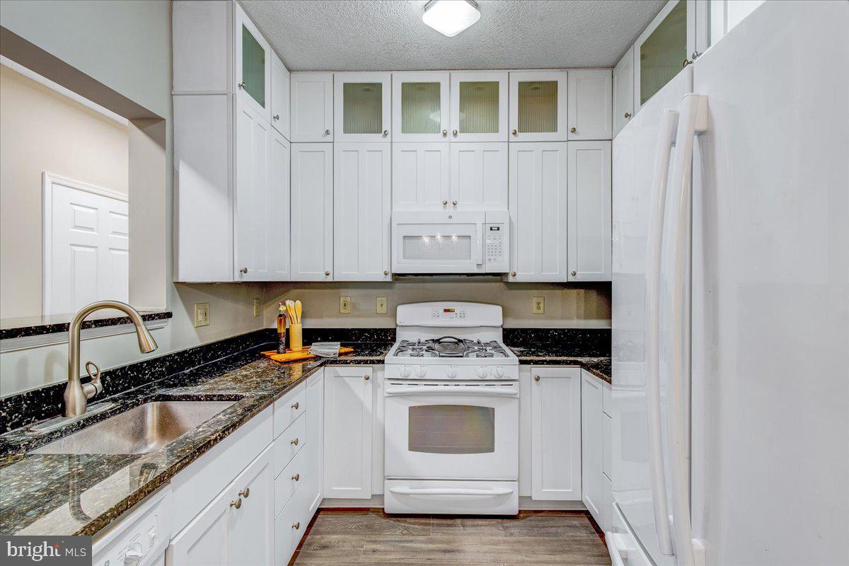 12024 Taliesin Place, Unit 16 Reston, VA 20190 - Photo 12 of 35