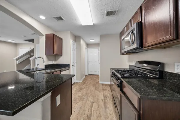 $1,825 | 15510 Kiplands Bend Drive, Houston, TX 77014