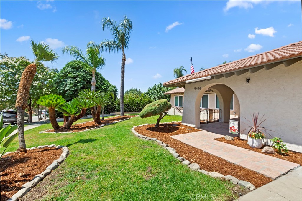 5444 Vía Serena Rancho Cucamonga, CA 91701 - Photo 7 of 68