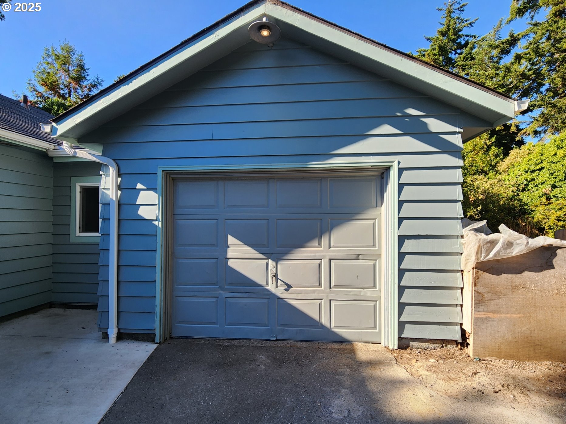 636 18th Street Port Orford, OR 97465 - Photo 2 of 29