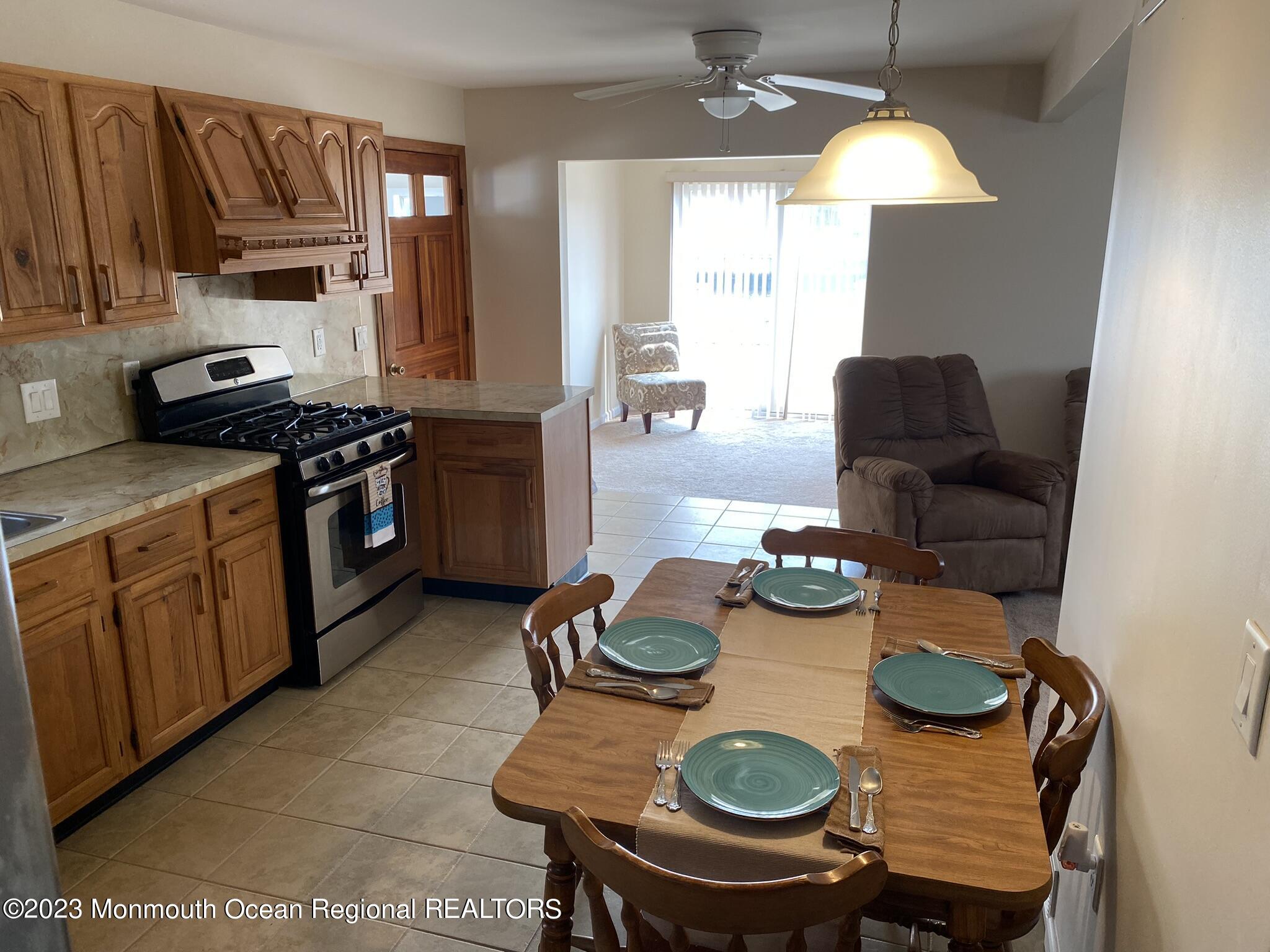 19 West Mullica Road Little Egg Harbor, NJ 08087 - Photo 4 of 25 27040_Image_4