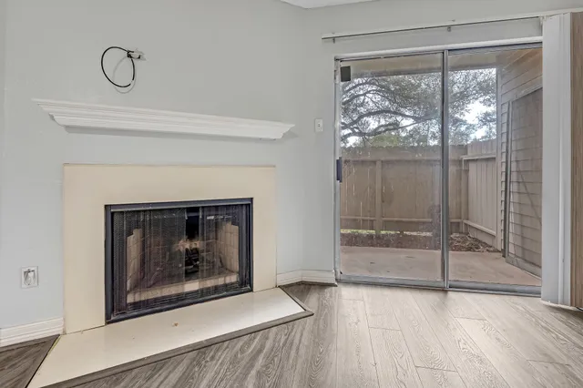 $1,500 | 2120 El Paseo Street, Unit 2705, Houston, TX 77054