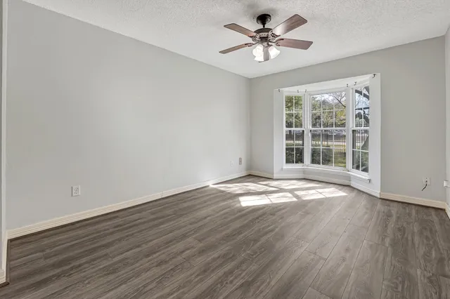 $1,500 | 2120 El Paseo Street, Unit 2705, Houston, TX 77054