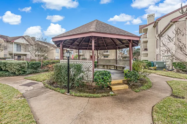$1,500 | 2120 El Paseo Street, Unit 2705, Houston, TX 77054