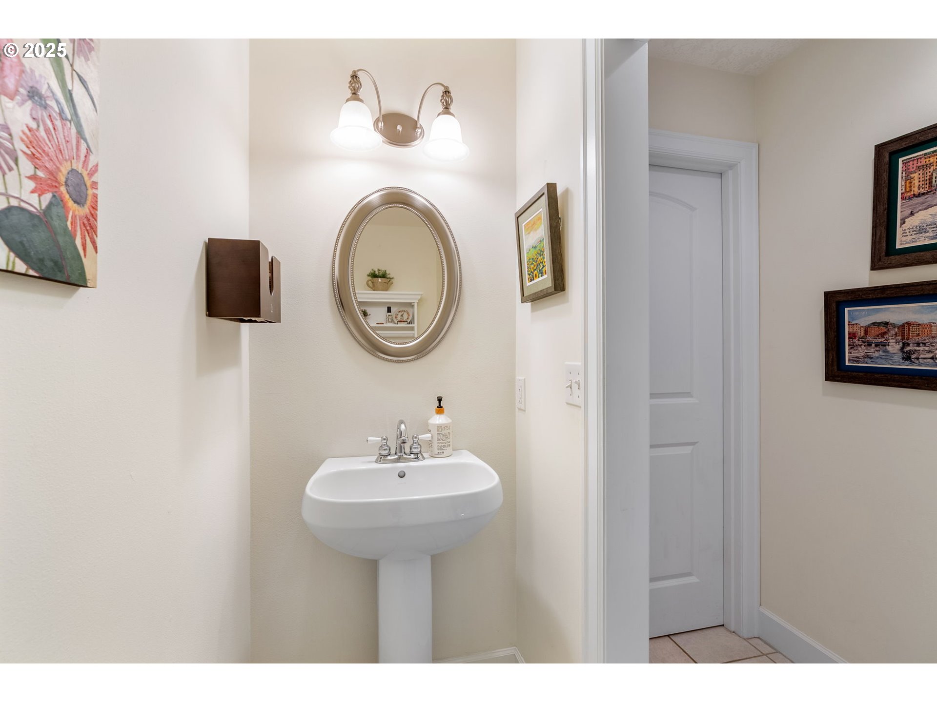 948 28th Street Hood River, OR 97031 - Photo 14 of 46 a bathroom with a sink and a mirror