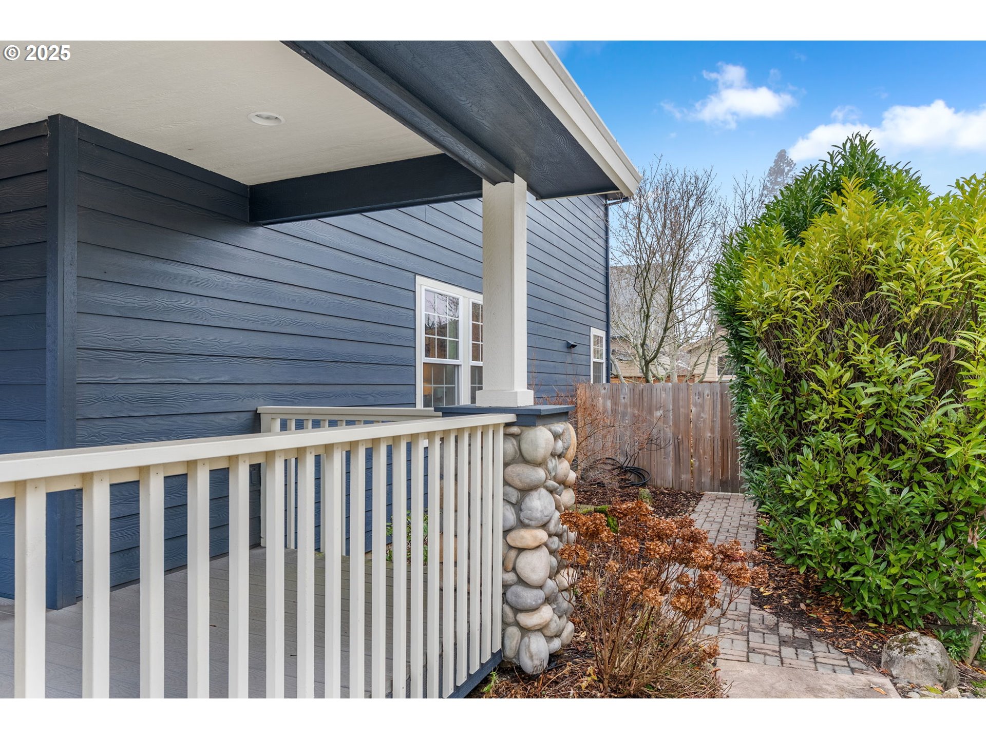 948 28th Street Hood River, OR 97031 - Photo 38 of 46 a view of a backyard