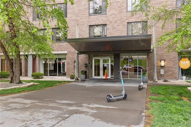 $113,000 | 600 East 8th Street, Unit 3G, Kansas City, MO 64106