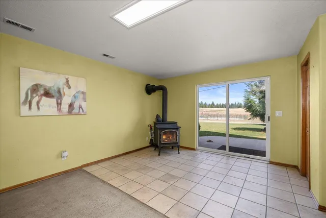 $925,000 | 315942 U.S. Rte 2, Elk, WA 99009