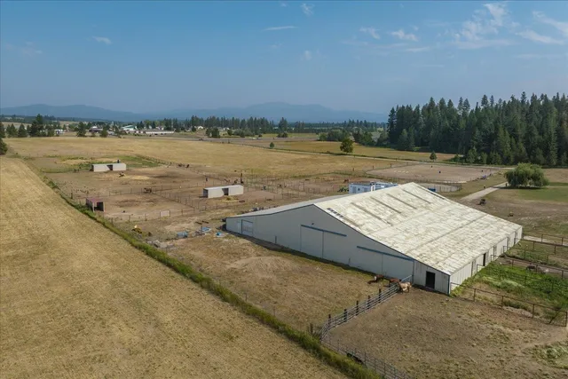 $925,000 | 315942 U.S. Rte 2, Elk, WA 99009