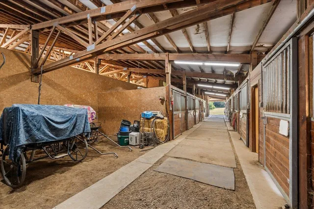 $925,000 | 315942 U.S. Rte 2, Elk, WA 99009