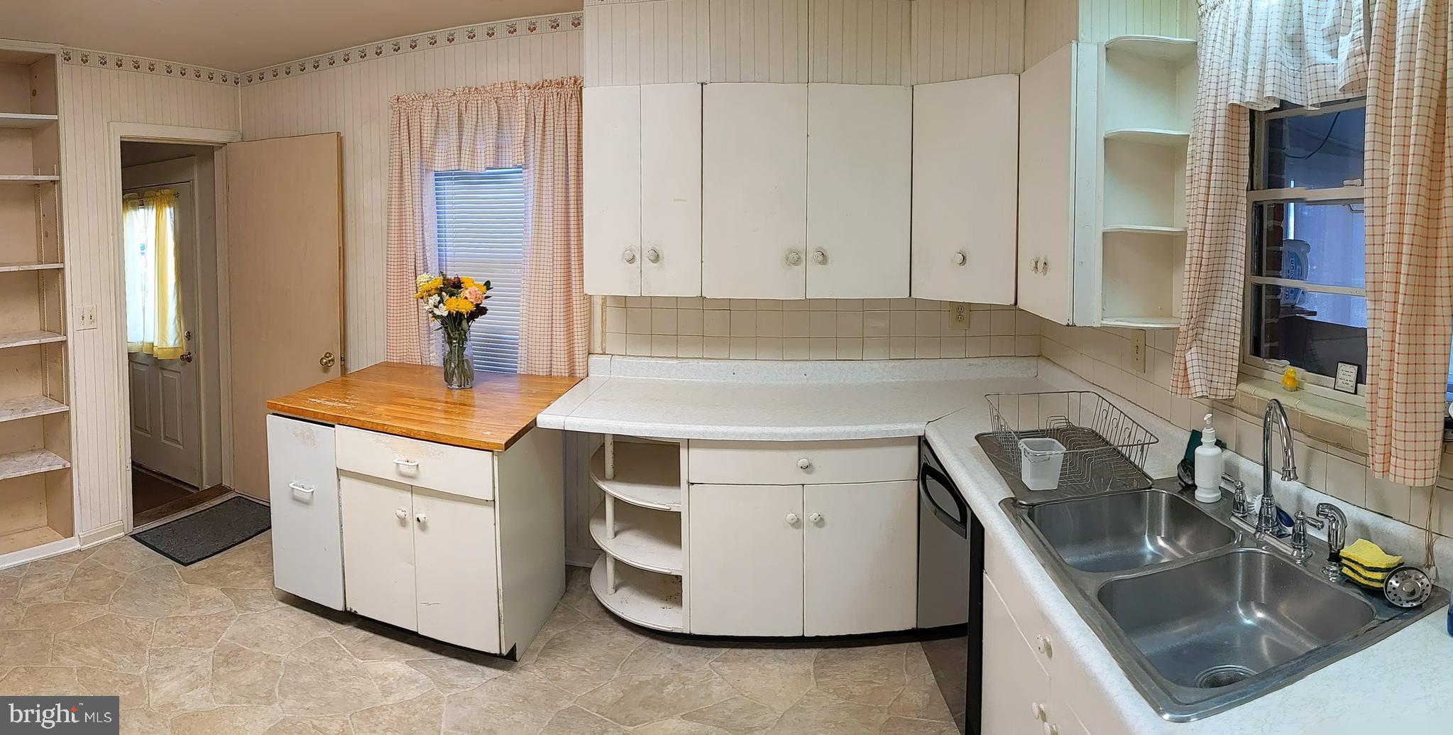 606 Biggs Avenue Frederick, MD 21702 - Photo 10 of 36