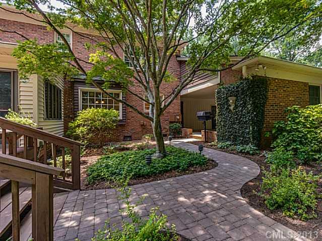 5919 Gate Post Road Charlotte, NC 28211 - Photo 14 of 16 Gallery Image 14