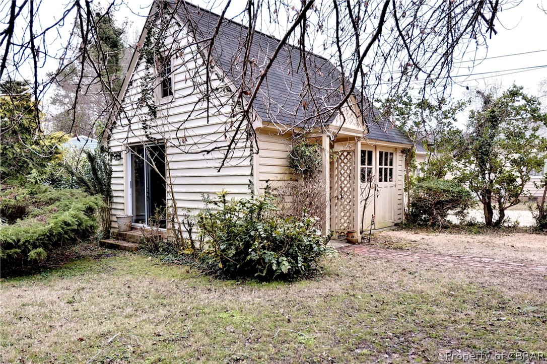 301 Indian Springs Road Williamsburg, VA 23185 - Photo 22 of 25 The detached garage has an additional room that can be used as an office/studio.