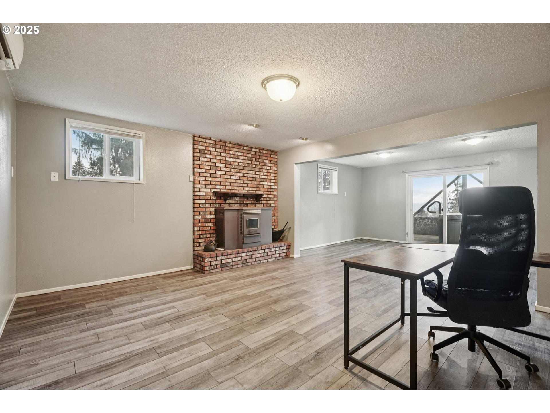 130 Stella Lane Longview, WA 98632 - Photo 27 of 41 a view of livingroom with furniture and fireplace