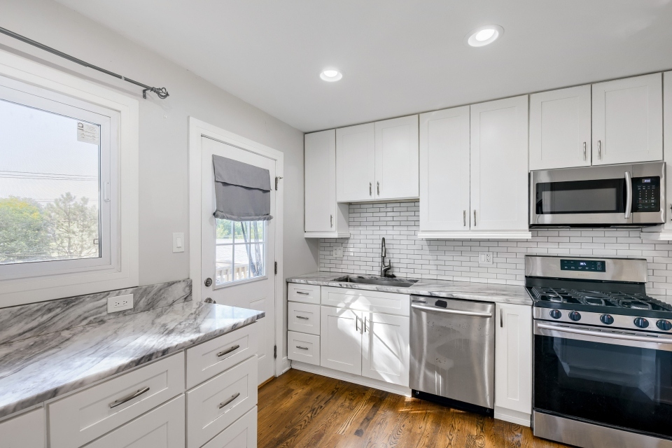 2050 Shepard Road Hoffman Estates, IL 60169 - Photo 10 of 28 Gallery Image 10
