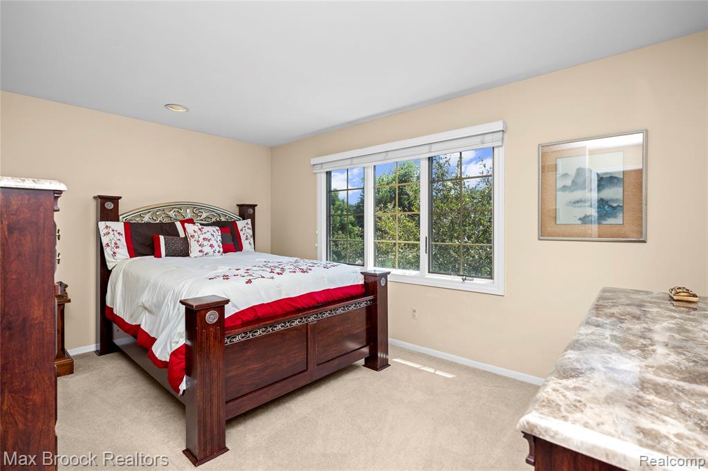 31223 Country Ridge Circle Farmington Hills, MI 48331 - Photo 39 of 62