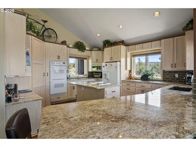 $1,450,000 | 1164 Southwest Parrish Lane, Powell Butte, OR 97753