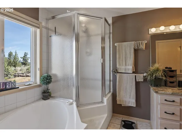 $1,450,000 | 1164 Southwest Parrish Lane, Powell Butte, OR 97753