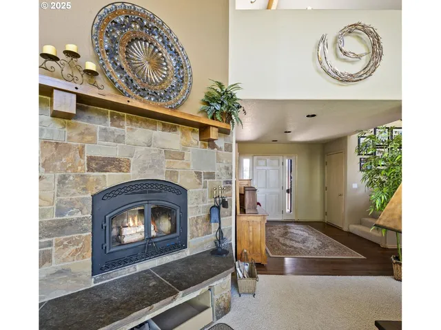 $1,450,000 | 1164 Southwest Parrish Lane, Powell Butte, OR 97753