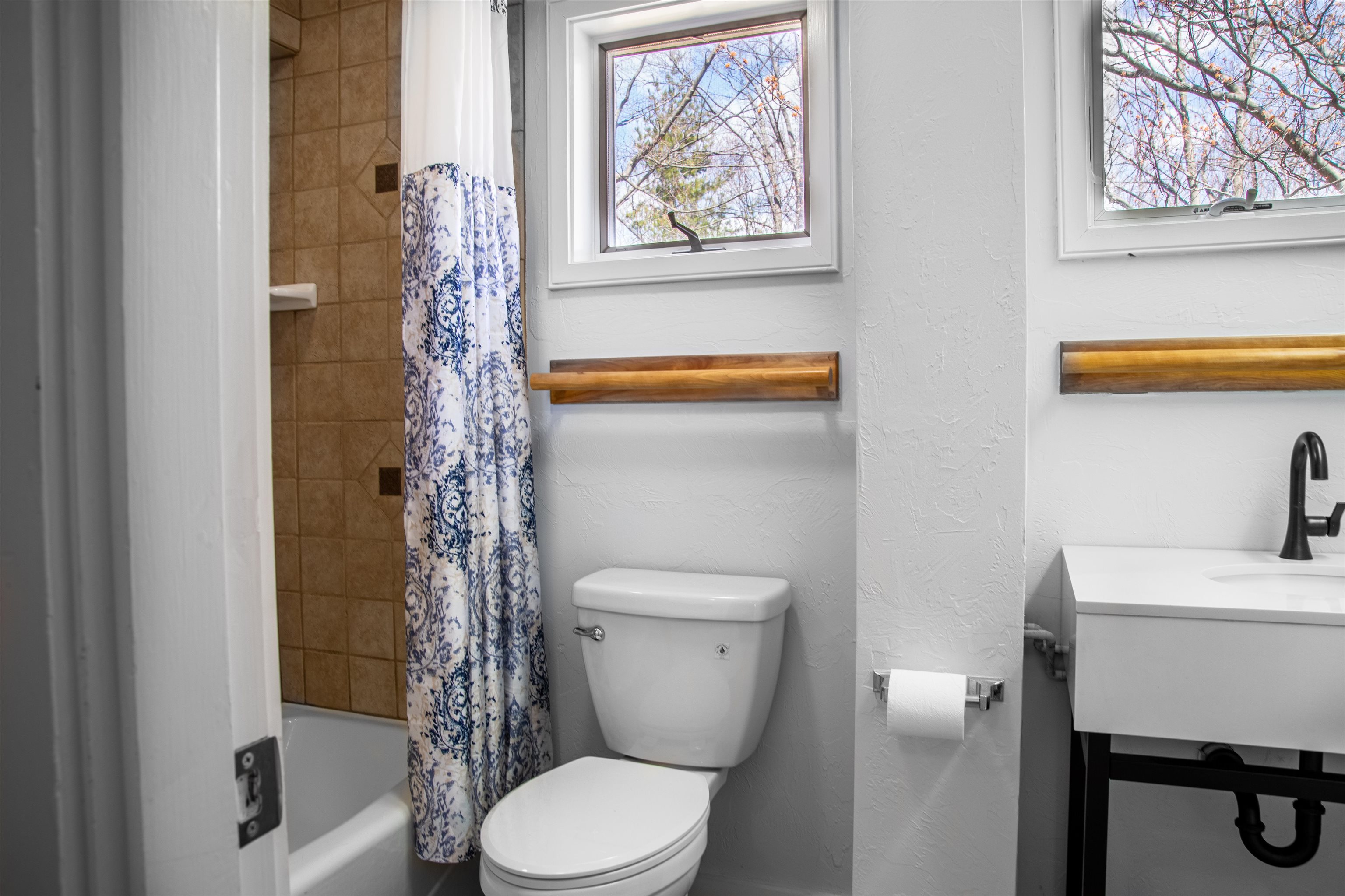 86 Easy Street, Unit 19 Warren, VT 05674 - Photo 16 of 25 Gallery Image 16